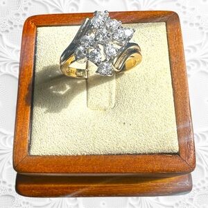 Vtg 18 Karat Gold Plated Cubic Zirconia Cluster Ring Size 8